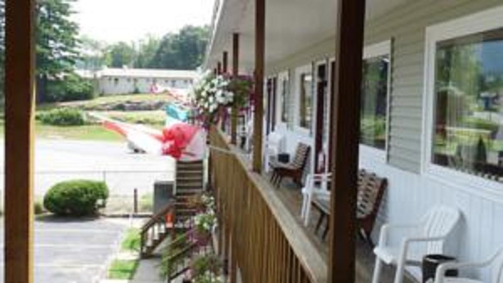 Legacy Inn & Suites Of Lake George Buitenkant foto
